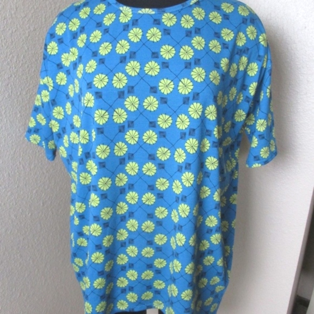 Lularoe Irma Daisies Blue Yellow Top XS